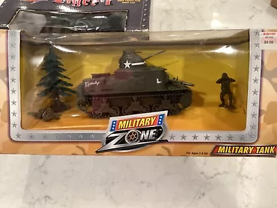1:32 New Ray Military Zone Military Tank Battery Operated Diecast • $31.95