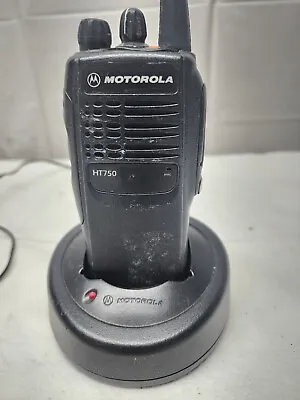 Motorola HT750 UHF 403-470MHz 4CH 6W AAH25RDC9AA2AN W/Charger • $64.99