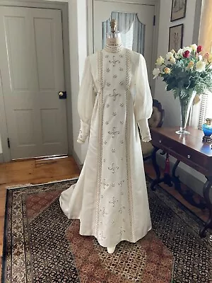 Vintage 1970s Wedding Dress Rennisance Bianchi • $175