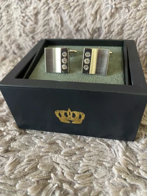 £17.99 • Buy Harvey Makin Rhodium Plated Cufflinks With Diamantes New & Boxed