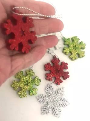 Set 6 Vtg Mini Glitter SNOWFLAKE XMAS Tree ORNAMENTS Plastic Red Green Silver • $6.76