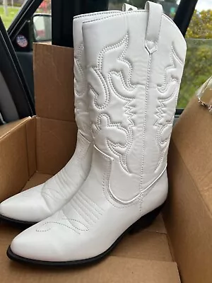 Soda Women's Reno Cowboy Boots White Size 7 Western Embossed Rodeo • £8.49