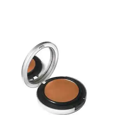 MAC Studio. Fix Tech. Cream To Powder Foundation 10g - NW43 • £18.50