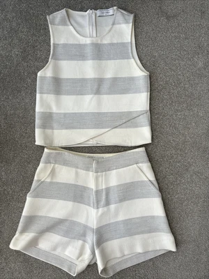 Viktoria Woods Set Size 0 • $50