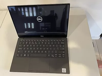 Dell Xps 13 7390 • $700