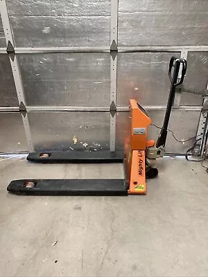 Mighty Lift Scale Pallet Jack 4400 Lbs Max • $1000