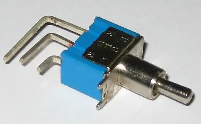 Three Position Mini Toggle SPDT Switch W/ Right Angle Leads - 6A 125V Center OFF • $5.95