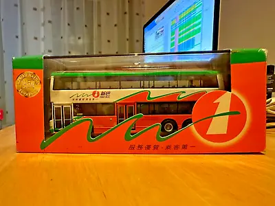 Corgi 44401 1/76 New World First Bus Bus Dennis Trident/Alexander Bus Model • £12.99