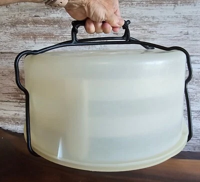 $21.99 • Buy Vintage Tupperware Cake/Pie Carrier With Unique Handle 