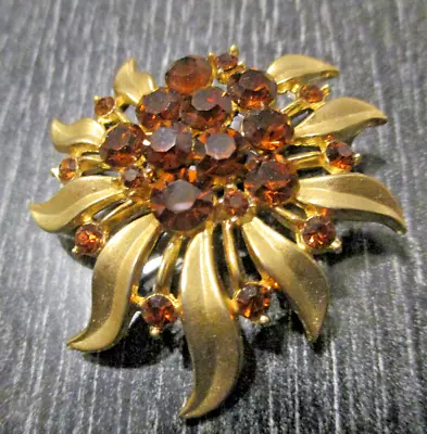 Vintage Crown Trifari Cognac Rhinestones Gold Tone Floral Flower Pin Brooch • $45