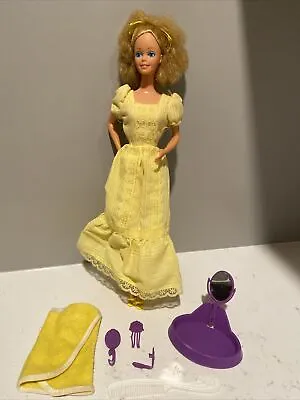 Vintage 1981 Magic Curl Barbie # 3856 W/ Accessories • $30