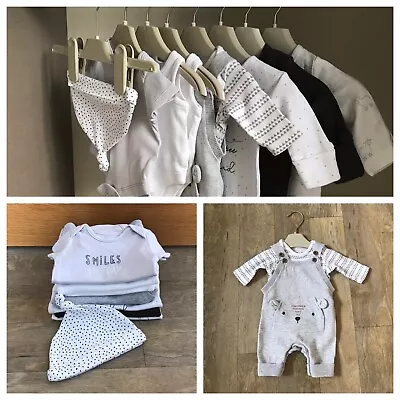 Tiny/Early/ Premature Gender Neutral / Unisex Boy / Girl Baby Clothes Bundle. • £15.99