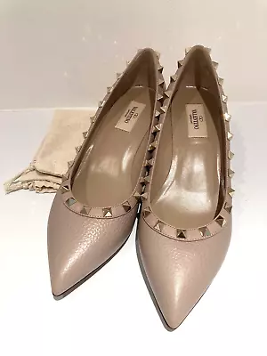 Auth VALENTINO Nude Taupe RockStud Medium Wedge Court Shoes Size 38.5/5.5UK New • £255