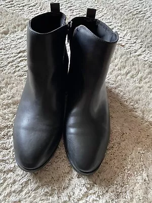 Ladies Black Evan’s Extra Wide Leather Boots  • £10