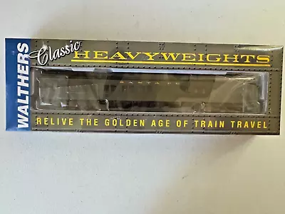 Walthers #932-10302 HO Pullman Heavyweight 28-1 Parlor Car - Santa Fe - NOS • $49.99