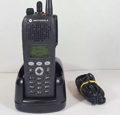 Motorola XTS2500 UHF 380-470 MHz FPP P25 AES-256 Covert Military H46QDH9PW7BN • $499