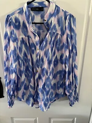 Decjuba Women’s Collarless Long Blue Sleeve Shirt Size 10 • $20