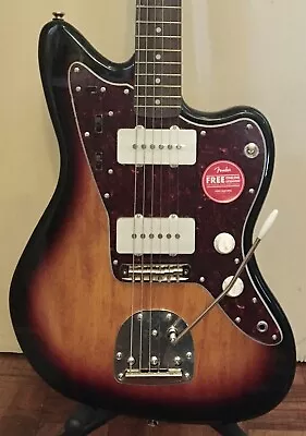 Squier By Fender Classic Vibe 60s Jazzmaster Electric Guitar In 3 Tone Sunburst • $386