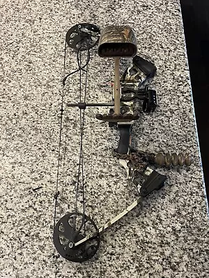 Mathews Mission Craze 2 Fully Rigged Bow • $300