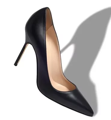 Manolo Blahnik BB Black Nappa Leather Pumps Pointed Toe Heels Size 8 • $375