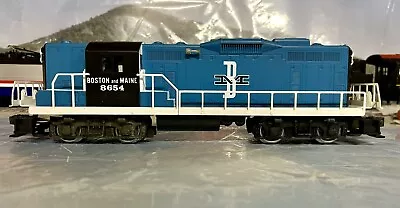 Lionel 6-8654 O Gauge Boston & Maine GP-9 Powered Diesel Locomotive #8654 • $63