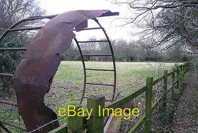 Photo 6x4 Farmland At Meadham's Farm Chesham The Animal Feeder Has Done I C2011 • £2