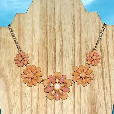 Vintage Large Flower Necklace Floral Daisy Pink Peach Stone Gold Tone Chain • $18.39