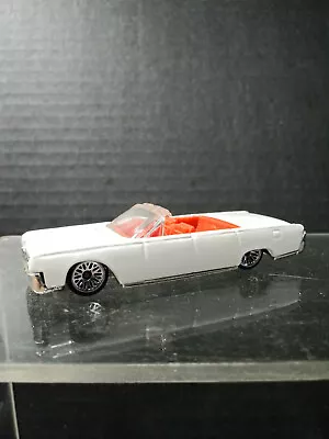 1/64 Custom Lowrider 1964 Lincoln Continental Convertible Pearl White • $9.99