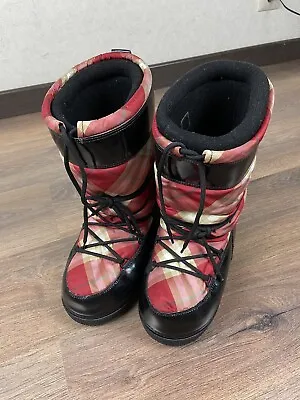 Women’s Burberry Snow Ski Moon Boots Size 41/43 • $250