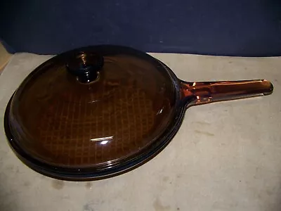 Visions Corning Ware Pyrex  10  Pan Skillet With Lid Waffle Bottom Amber • $29.95