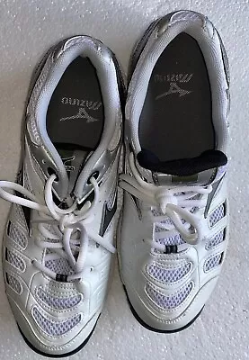 MIZUNO Womens Wave Rally 5 Athletic Running Shoes Size US 10 White Black 430140 • $16.95