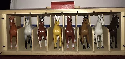 Melissa And Doug Take-Along Show-Horse Stable Complete With 8 Horses Pre-owned  • $34.99