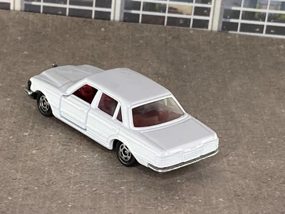 $9 • Buy Tomica *Mercedes-Benz 450 SEL * WHITE * LOOSE * NICE * WOW