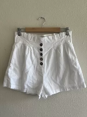 Mink Pink Lined Paper Bag White Shorts Size Medium (no Belt) • $25.99