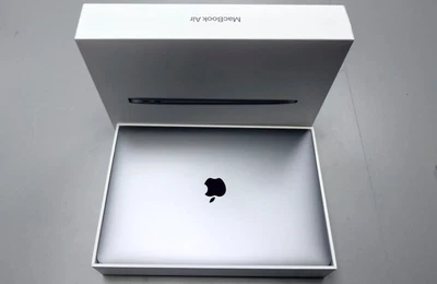 $700 • Buy Apple MacBook Air Retina 13.3  (1TB SSD, Apple M1, 16GB) Laptop -Gray