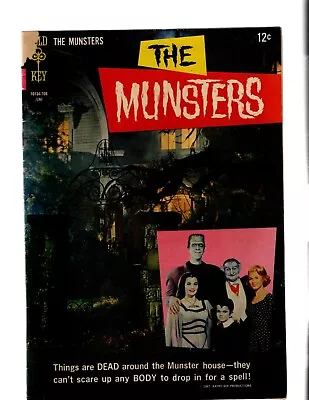 THE MUNSTERS COMIC BOOK No 13 Things Are DEAD Around The Munster House! • $5