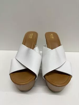 Mossimo Supply Co Women Size 8.5 White Leather Platform Wedge Heel Sandals • $14.99