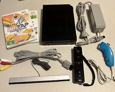 Wii Console With Controller / Remote Nunchuck & 2 Games - Nintendo Wii Black • $34.99