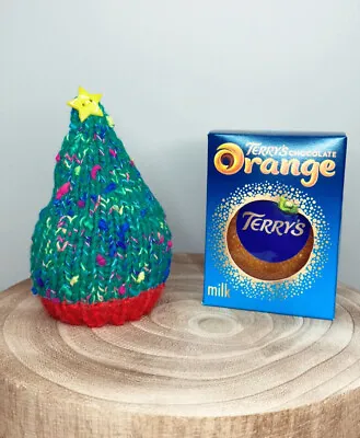 £10 • Buy X5 Hand Knitted Christmas Tree Chocolate Orange/ Bath Bomb Covers