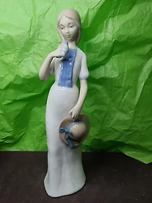£7 • Buy Rex Valencia Girl With Bird Lladro-style Porcelain Figurine 24cm