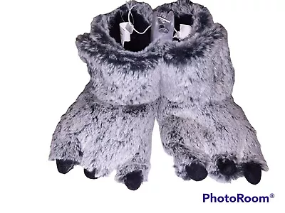 Cat & Jack Gray Slippers 9/10 New With Tags Warm Fuzzy Monster Feet • $4.25