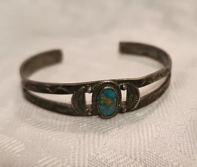 Vintage Native American Sterling Turquoise Bracelet • $39.99