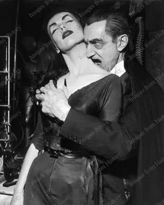 8x10 Print Maila Nurmi Vampira Bela Lugosi Vampire Attacks Vampira! 1956 #VNBL • $15.99