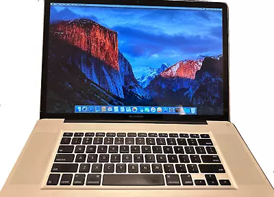 Apple MacBook Pro 17-Inch  Core 2 Duo  1 TB 8 GB GeForce 9400M 256 MB (Mid-2009) • $320