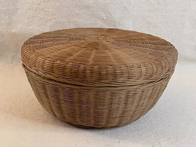 Vintage Mid Century Large Round Covered Sewing Basket 9.5x4” Delicate Boho Farm • $19