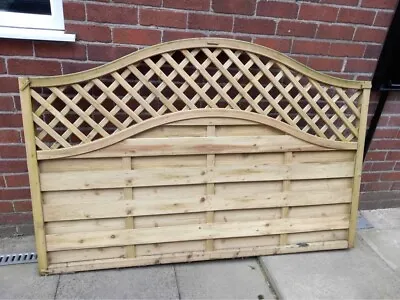 £40 • Buy Garden Fence Panel 6x4ft Omega Lattice Topped