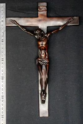 Resin Crucifix Wall Hanging Cross Jesus Christian Corpus Christi Religious. • £16.99