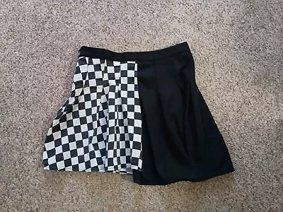 Pleated Plaid Skirt White Black Checkered Gothic Punk Women's Size 4 • $7