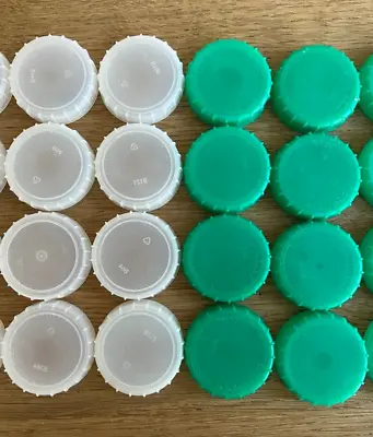 16 White / Green Plastic Milk Carton Bottle Tops Caps Arts Crafts Hobby Recycle • £2.50