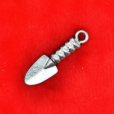6 X Tibetan Silver Shovel Spade Gardening Tool Finding Beading Jewellery Making • £2.39